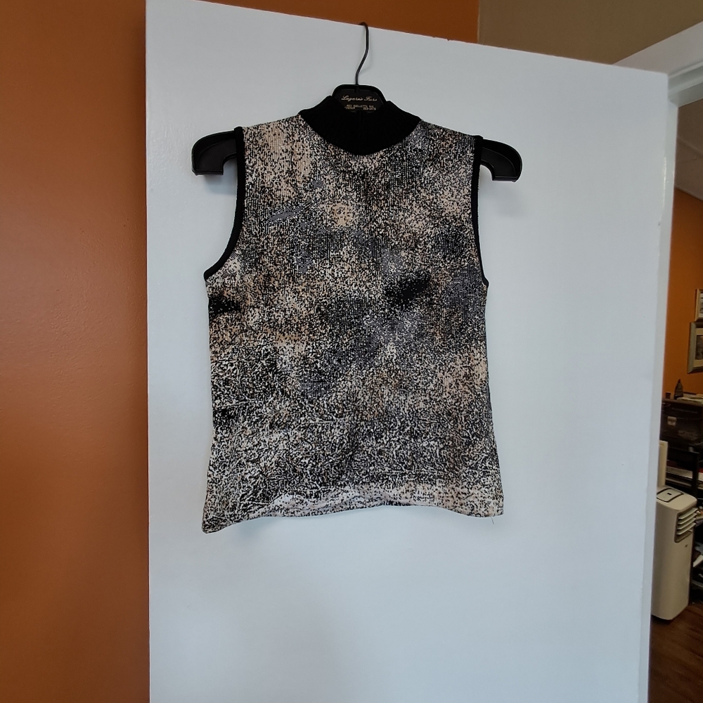 St. John Sport by Marie Gray Black and Cream Tank Top